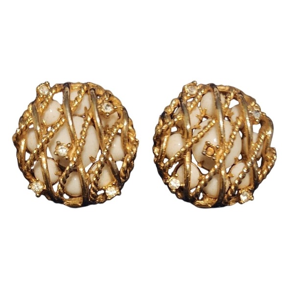 Hattie Carnegie Jewelry - Vtg Hattie Carnegie Gold Tone Woven Pearl Clip On Earrings* SEE 1 Missing stone